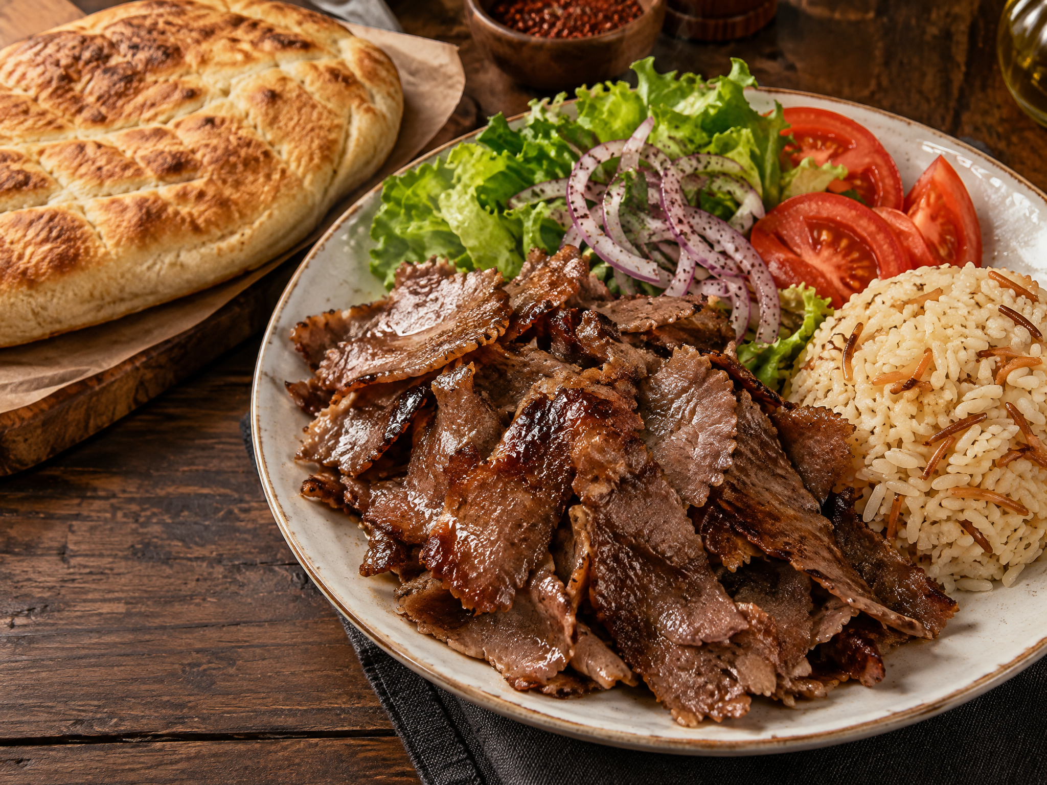 PLATO KEBAB CON ARROZ